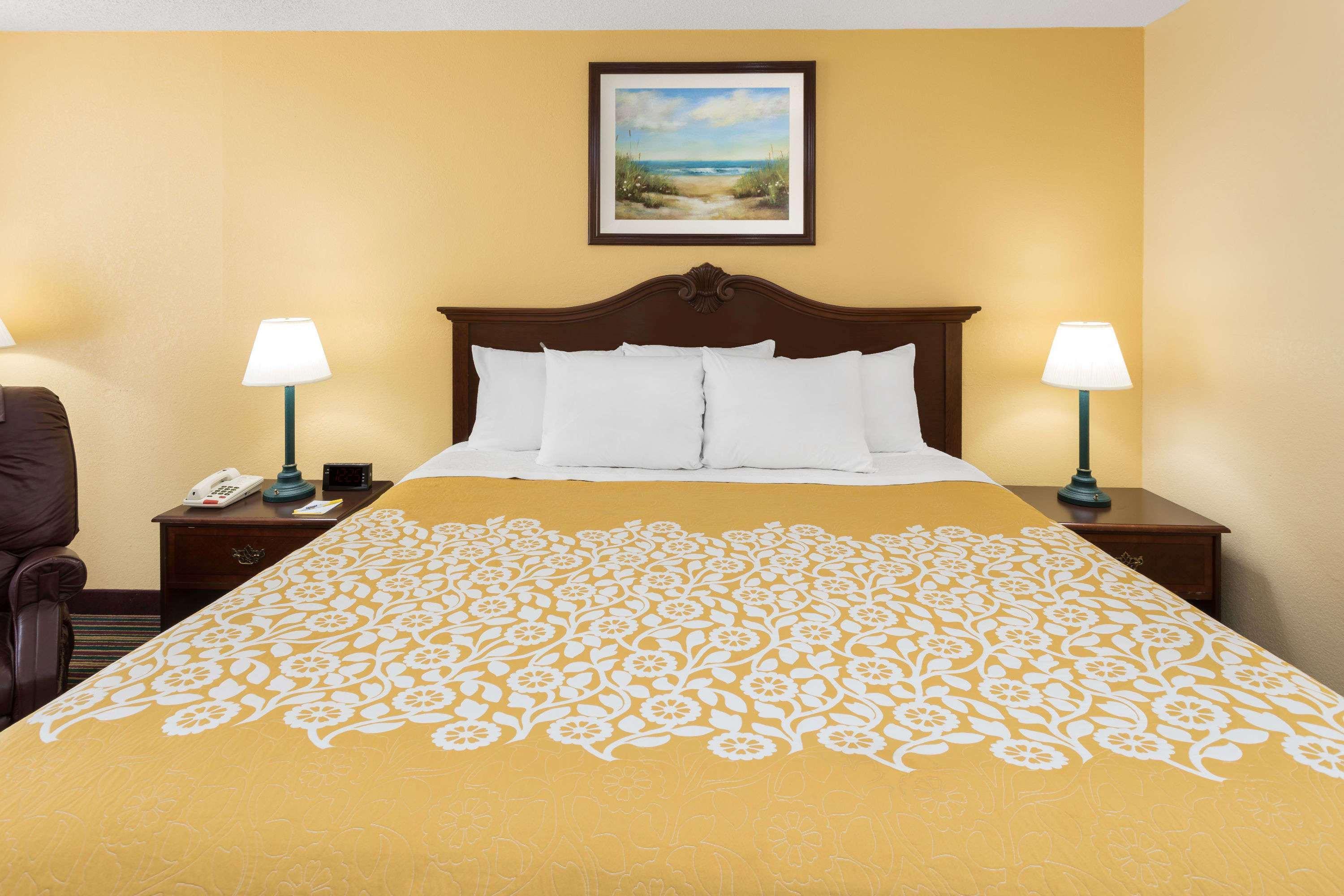 Days Inn By Wyndham Mt Pleasant-Charleston-Patriots Point Kültér fotó