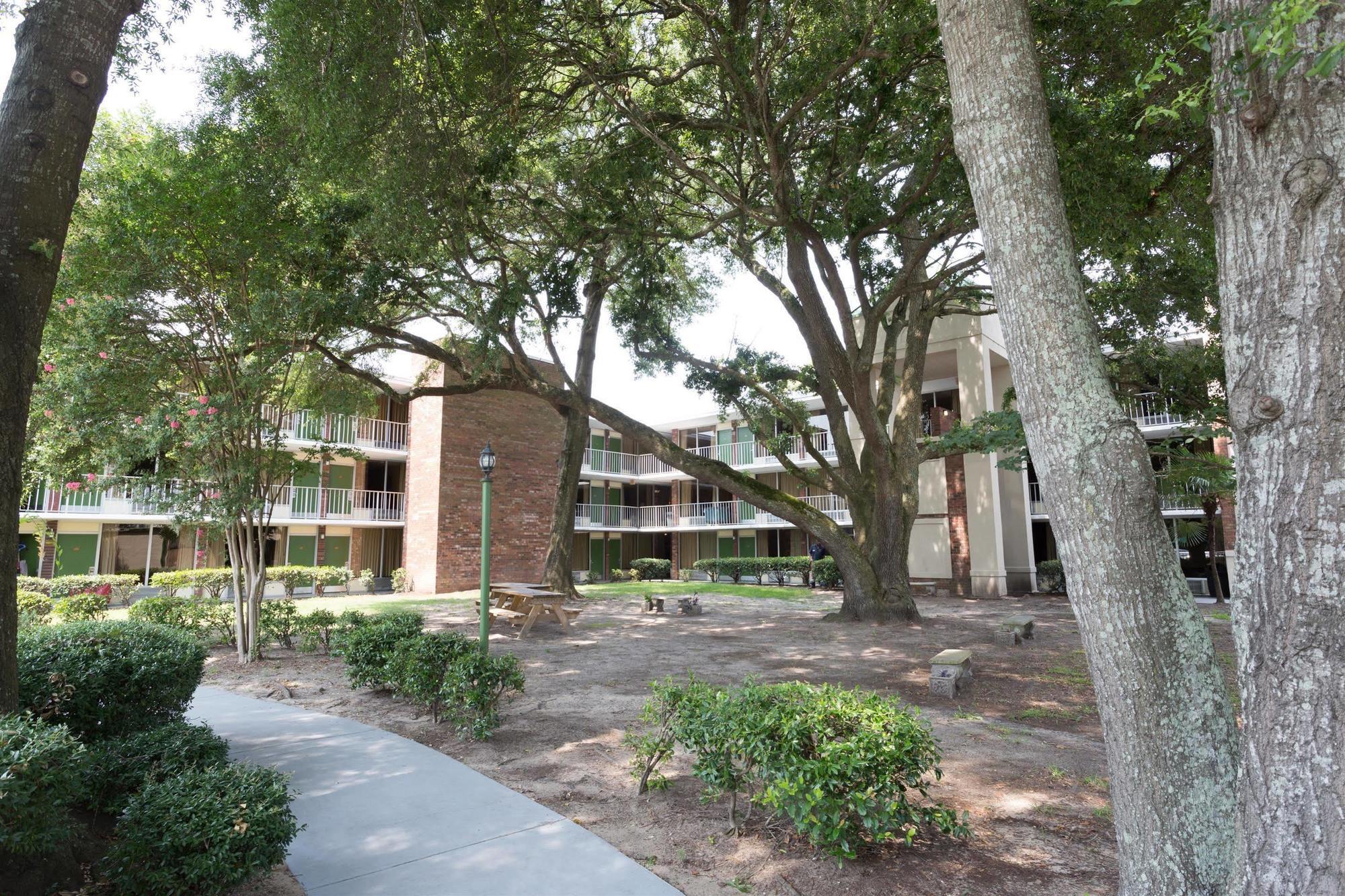 Days Inn By Wyndham Mt Pleasant-Charleston-Patriots Point Kültér fotó
